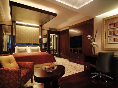 酒店套房家具-酒店家具定制要兼顾风格与功能性